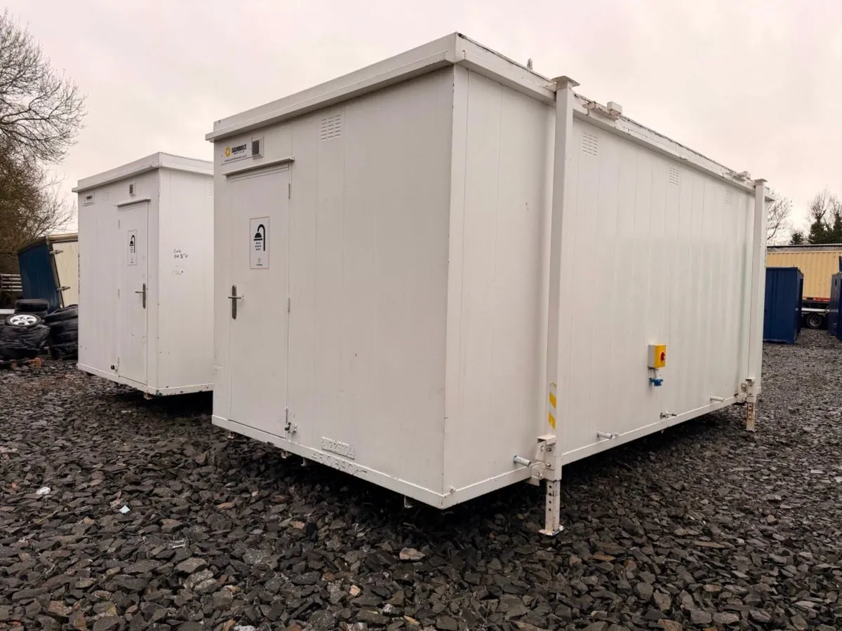 2023 THURSTON SITE SHOWER BLOCKS ....1087 - Image 3