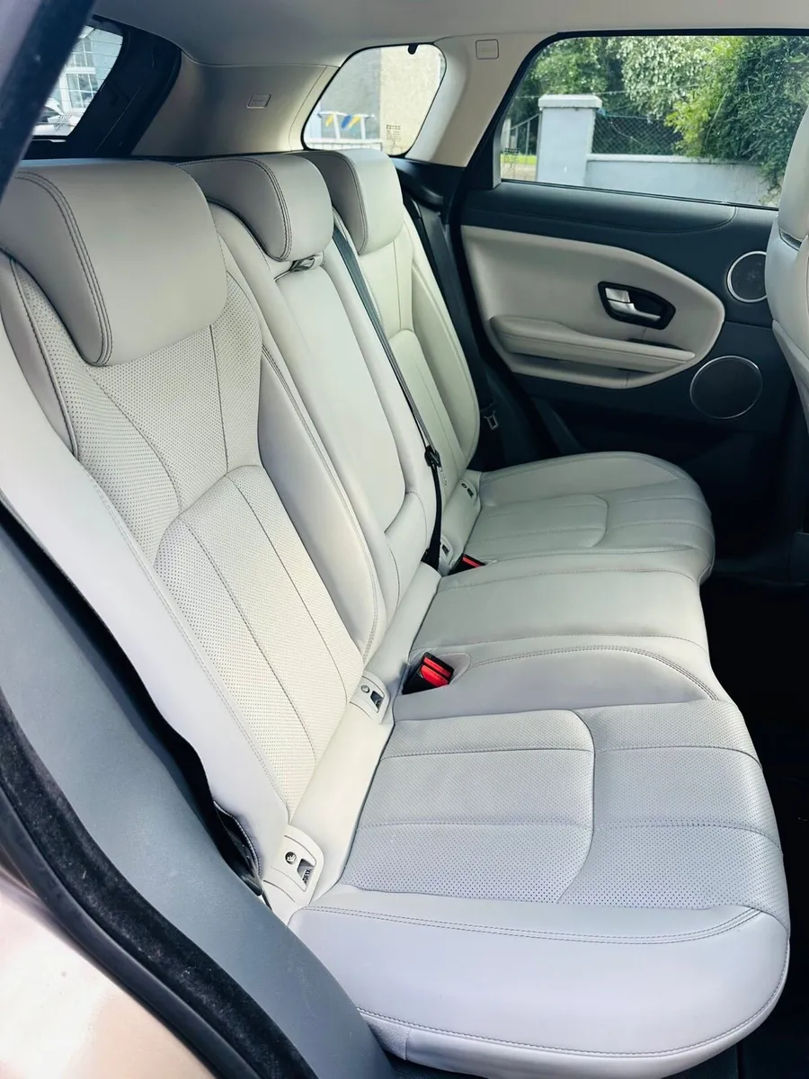 Ranger Rover Evoque - Image 3