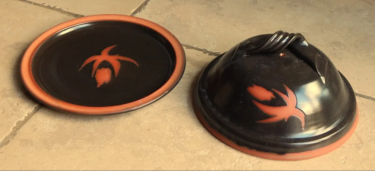 Large Mucros Pottery Cheese Dome - Image 2