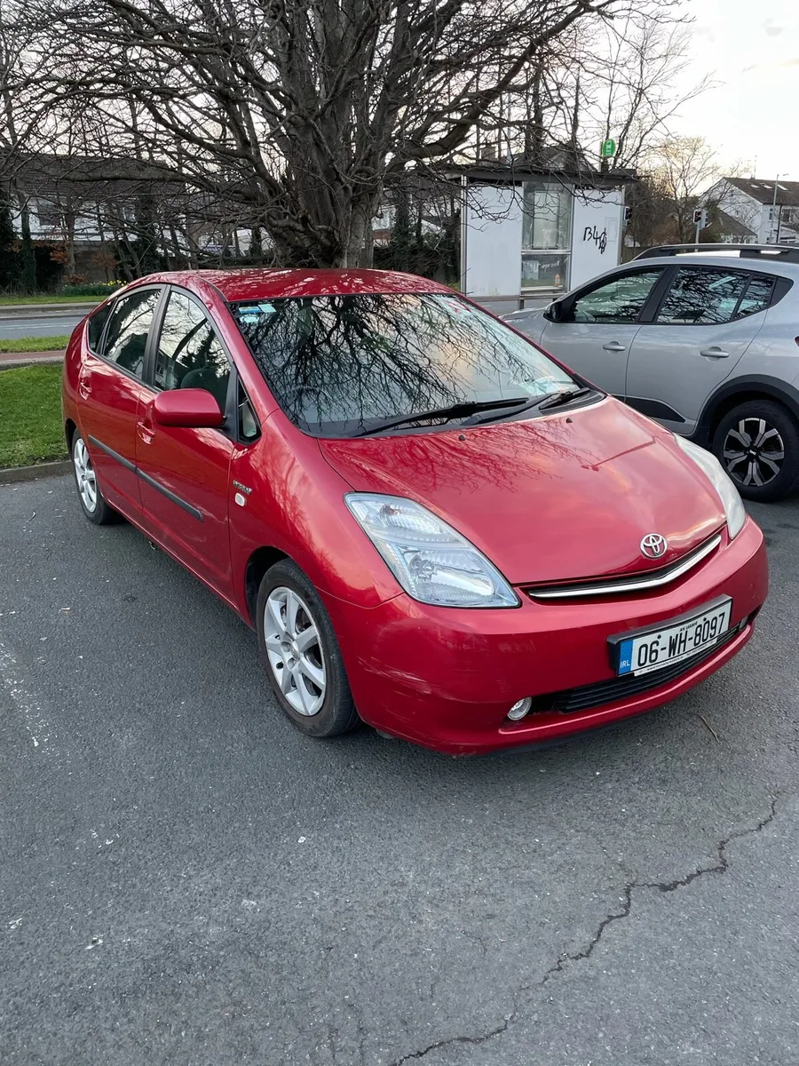 Toyota Prius 2006 Hybrid - Image 4