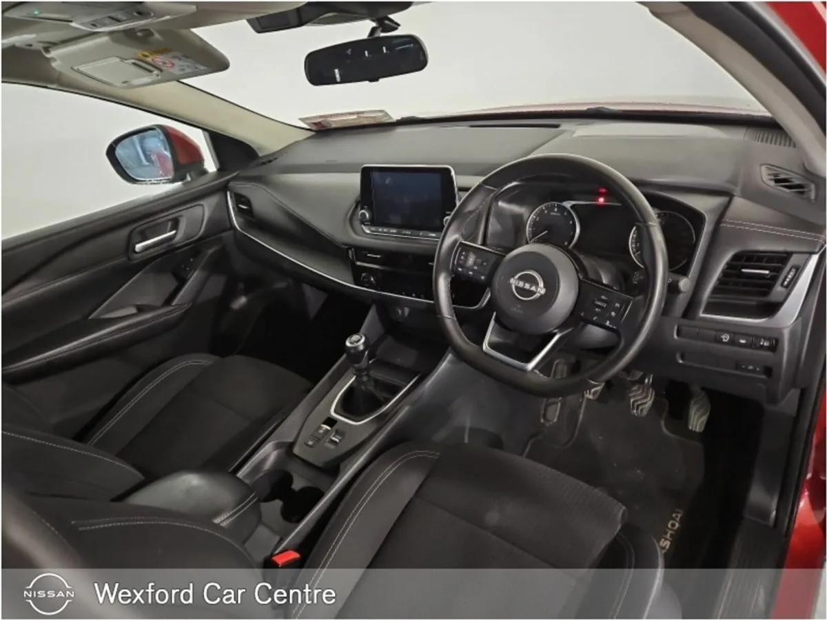 Nissan Qashqai 1.3 PET MILD HYBRID SV - Image 3