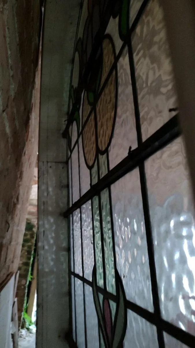 Stain glass window - Image 4