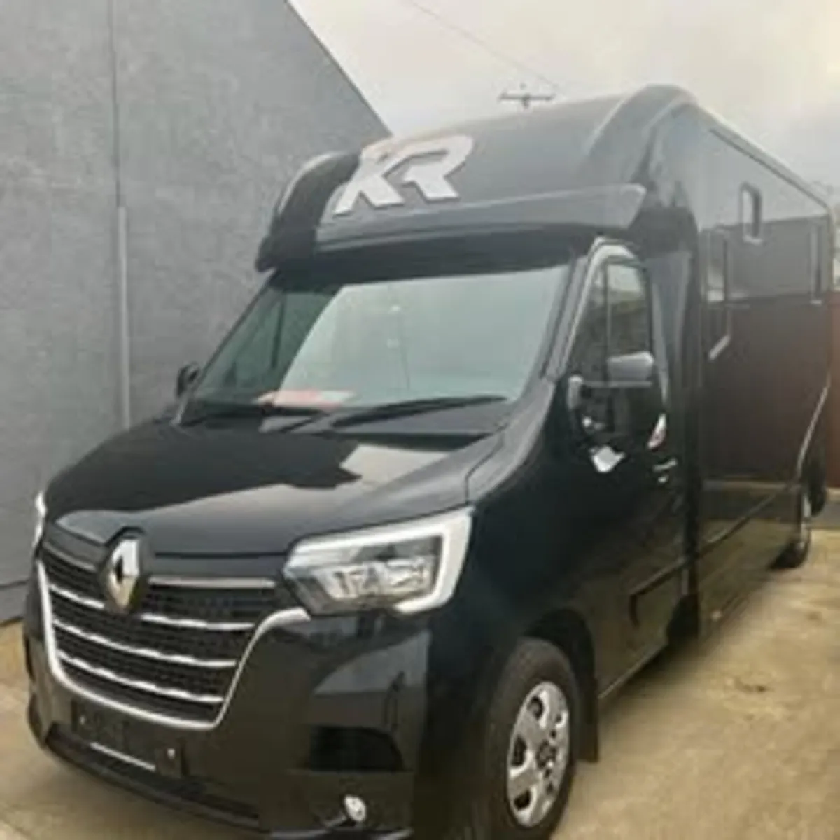 Renaul Master horse truck - Image 2