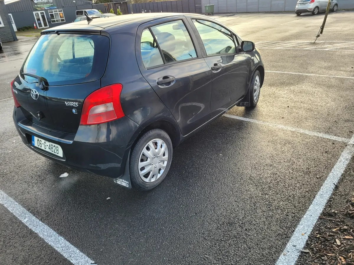 2006 Toyota Yaris 1.0 petrol...LOW MILEAGE - Image 4