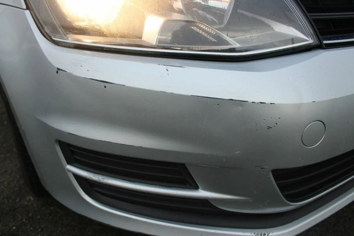 Volkswagen Golf 1.6 TDI DSG 105HP COMFORTLINE - Image 4