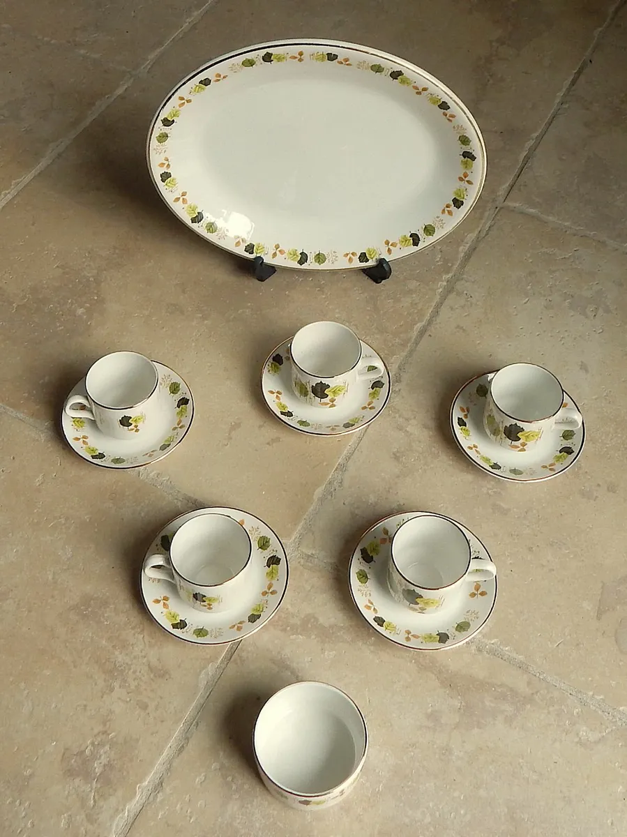 12 Piece Vintage Arklow Pottery Coffee Set - Image 2