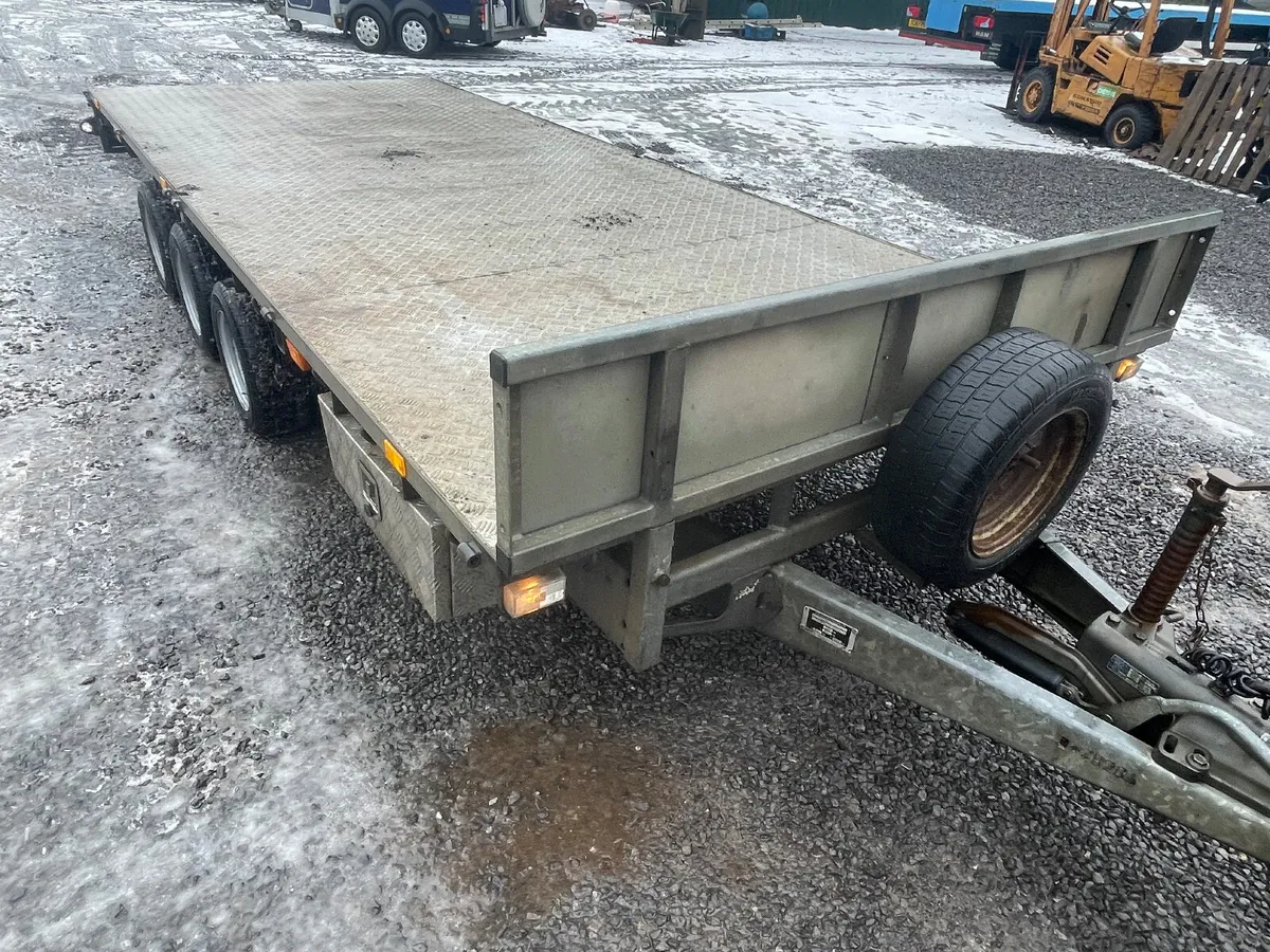 Ifor Williams 16ft x 6ft 6” Tri axle flat trailer - Image 4