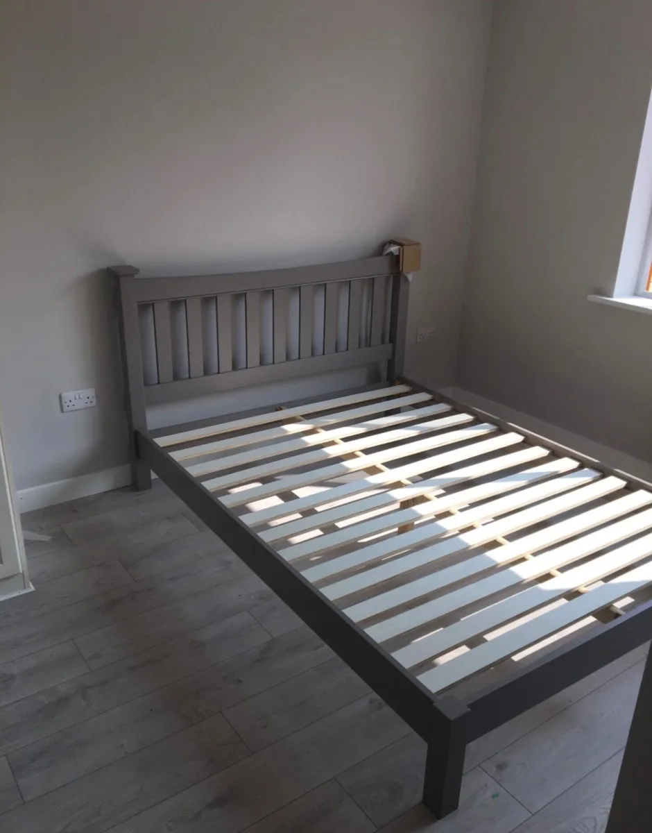 King-Size Bed frame and 2 Lockers - Image 1