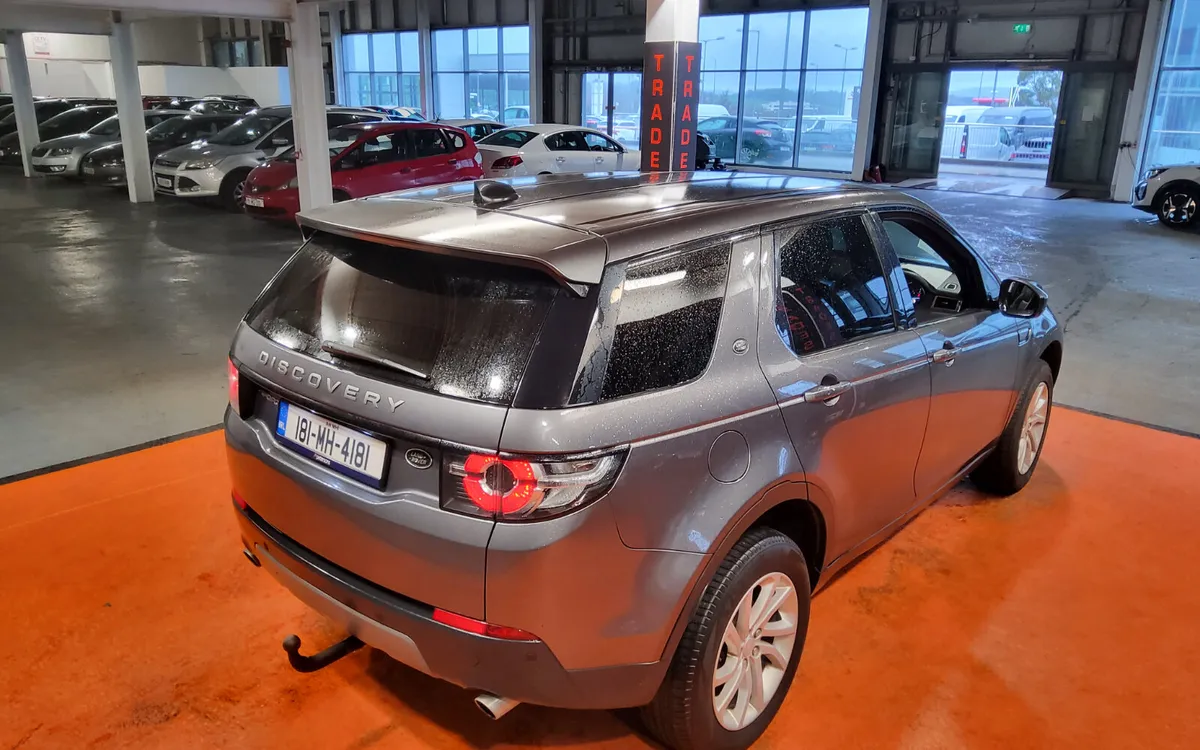 Land Rover Discovery Sport 2018 - Image 4