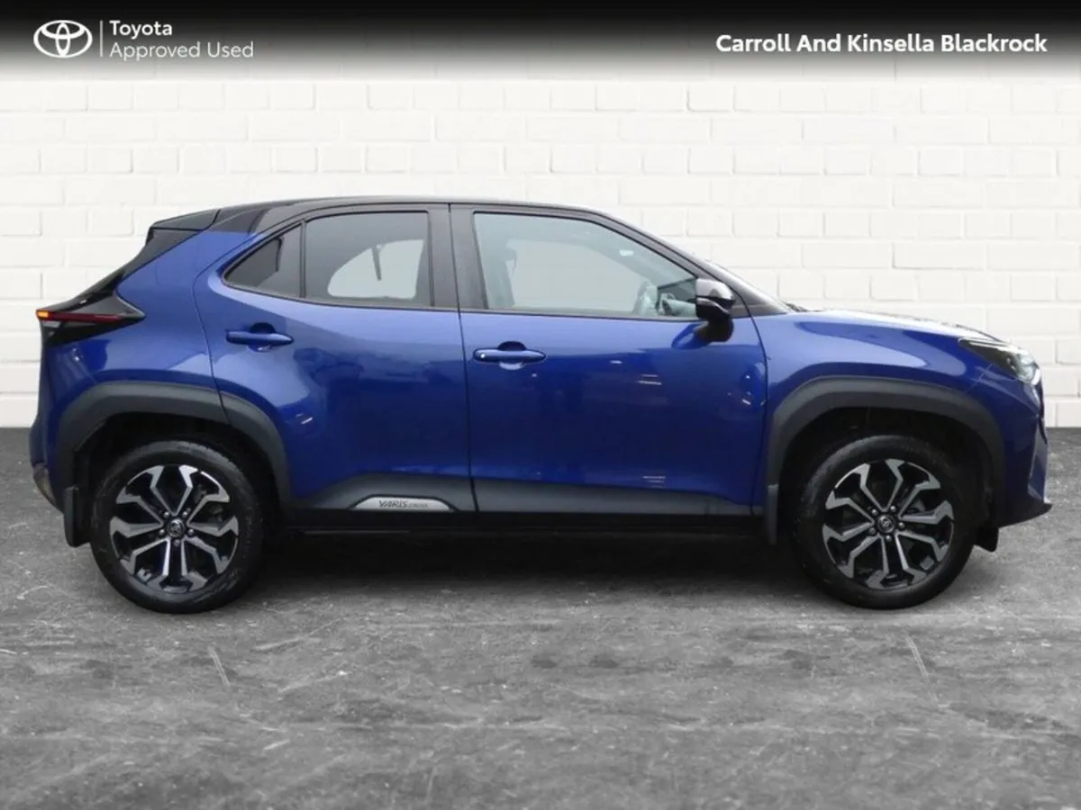 Toyota Yaris Cross Hybrid Luna Sport - Image 3