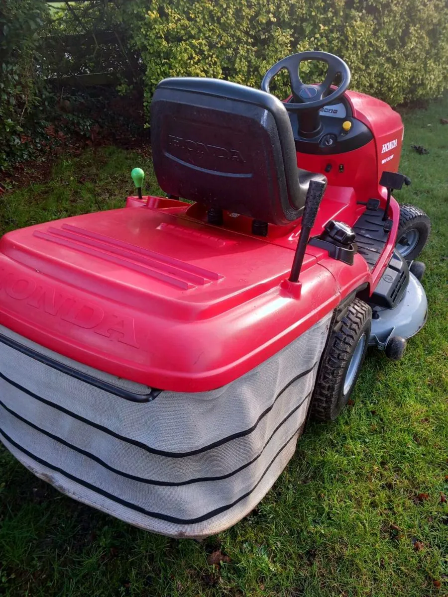 Honda ,22 hp - Image 4