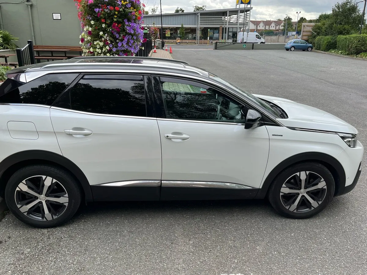 Peugeot 3008 gtline - Image 2