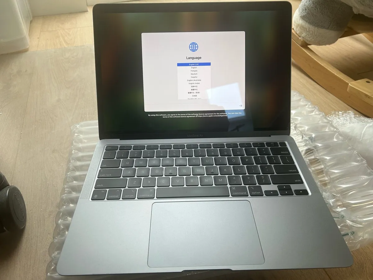 Apple MacBook Air 2020 - Image 3