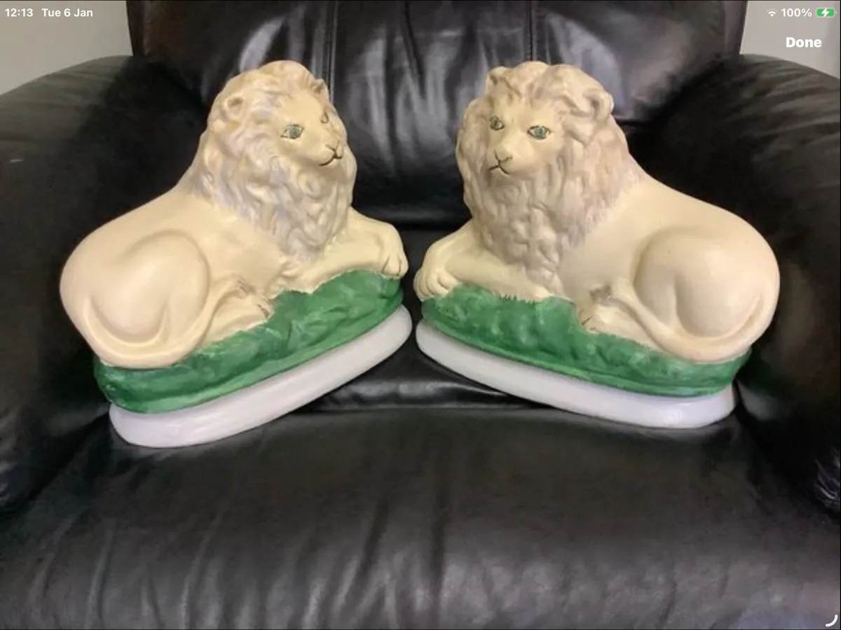Lion Ornaments (Pair) - Image 1