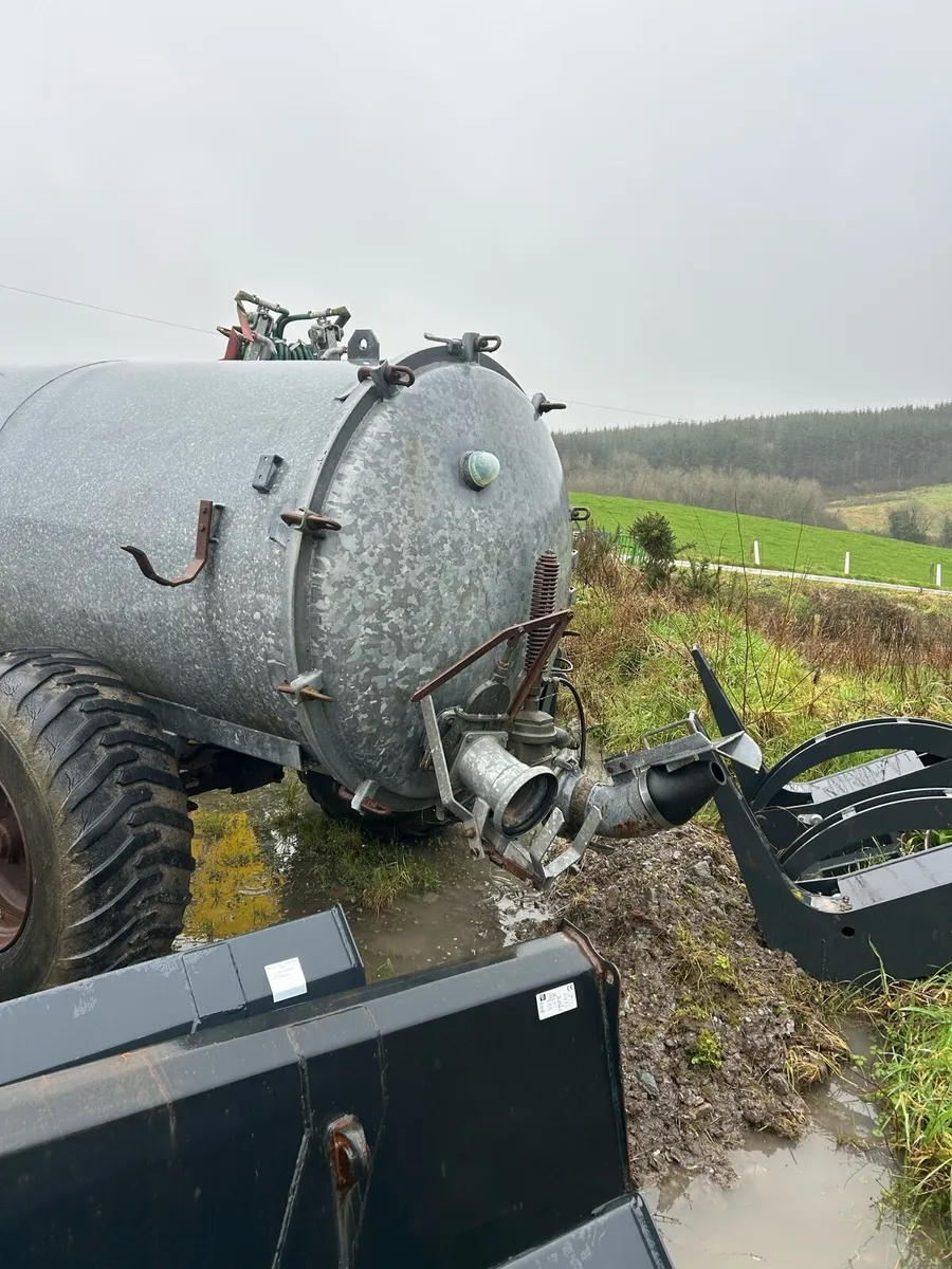 Rossmore 1100 gallon slurry tank - Image 2