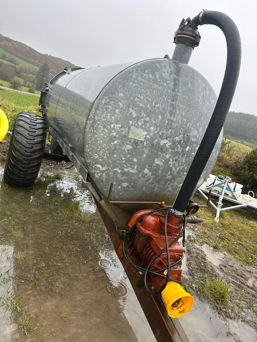 Rossmore 1100 gallon slurry tank - Image 3