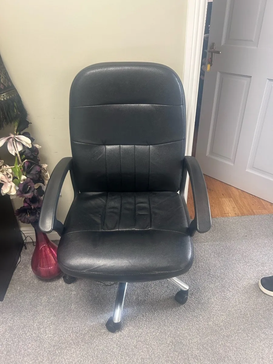 Desks, Chairs, board room table - Image 1