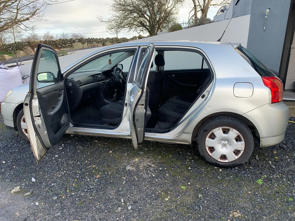 Toyota Corolla - Image 3