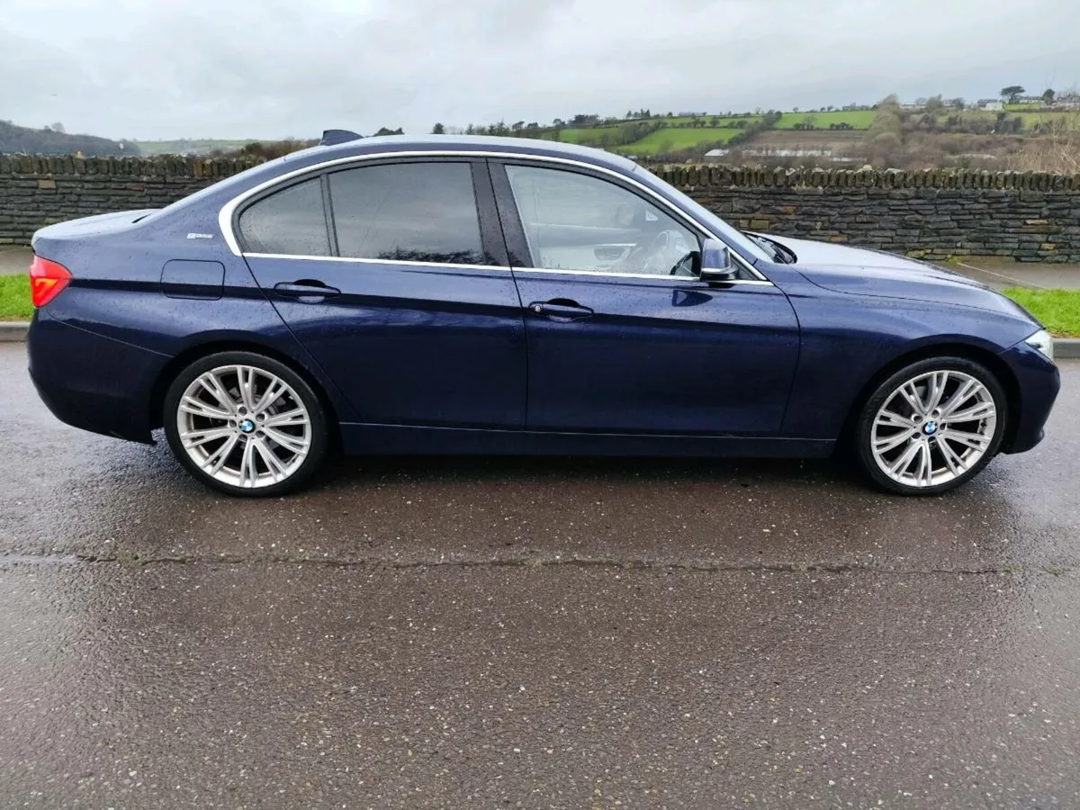 BMW 330e M Sport Celebration Edition - Image 2