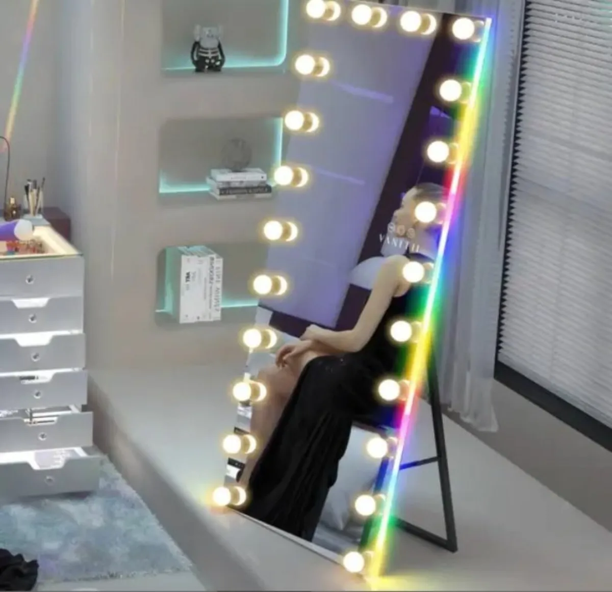 VANITII Hollywood Vanity Mirror – - Image 1