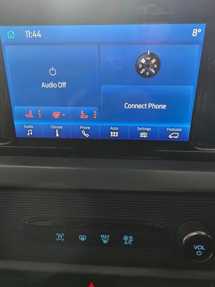 Ford Transit Courier 2025 - Image 4