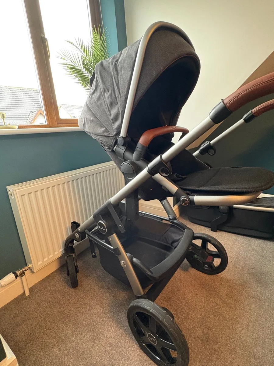 Silver Cross Wave double Pram - Image 1