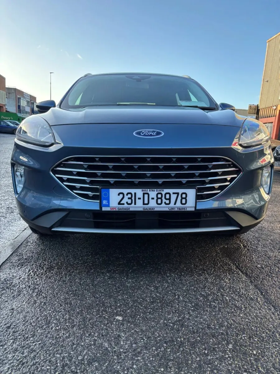 2023 Ford Kuga 2.5 PHEV TITANIUM AUTOMATIC - Image 2