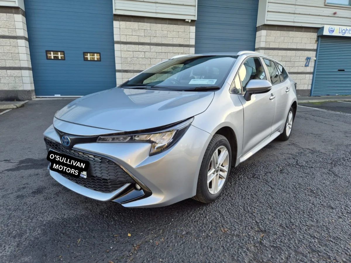 TOYOTA COROLLA/2022/IRISH CAR/1.8 PETROl HYBRID - Image 1