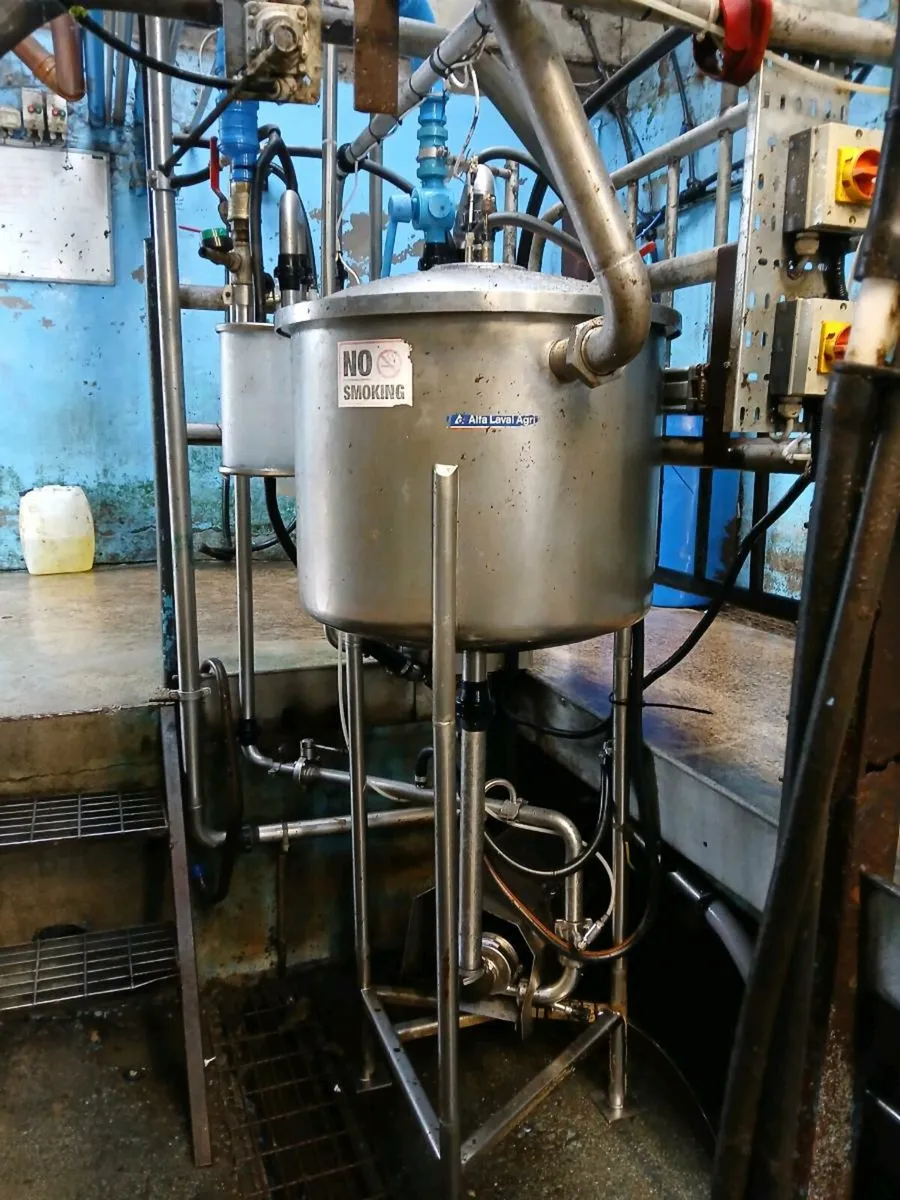 Delaval milking parlour - Image 2