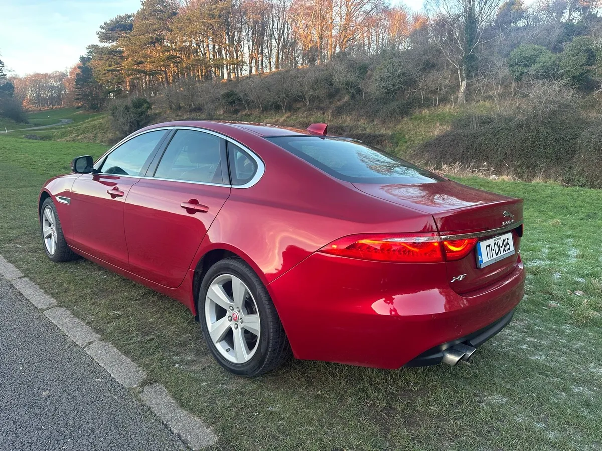 Jaguar XF - Image 4