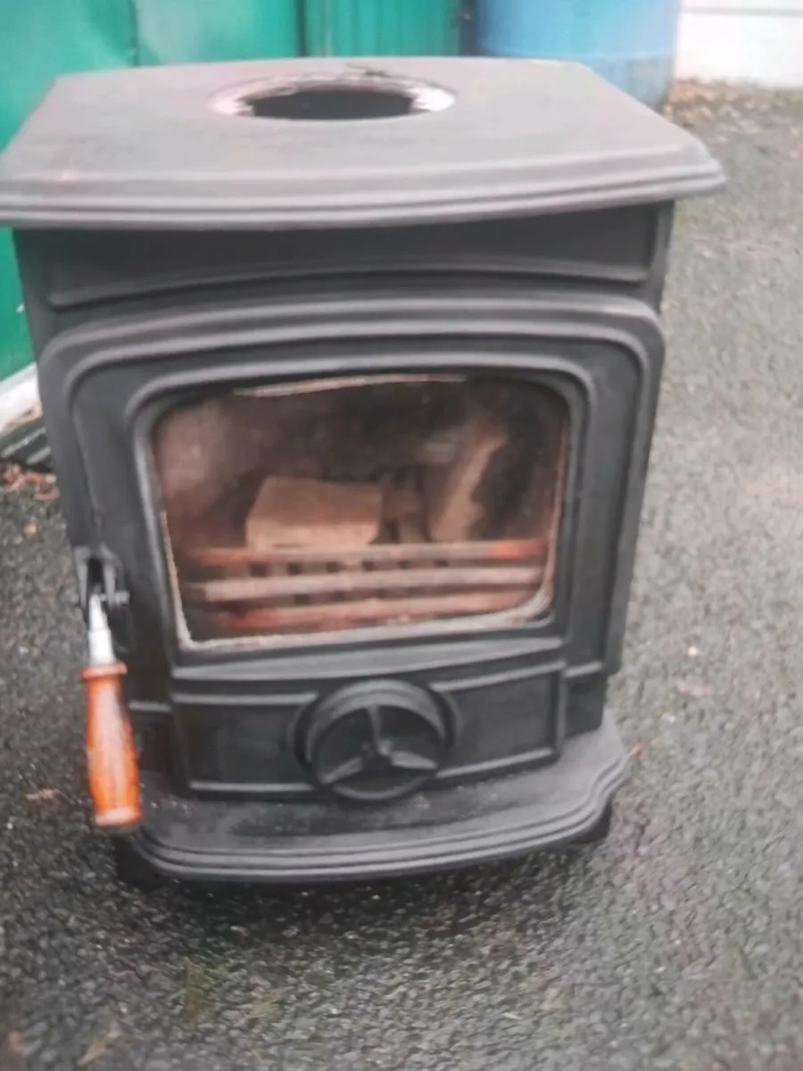 Stanley stove - Image 1