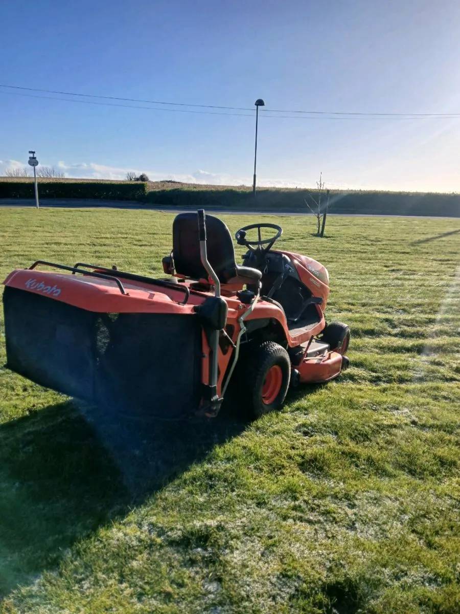 Ride on lawnmower - Image 3