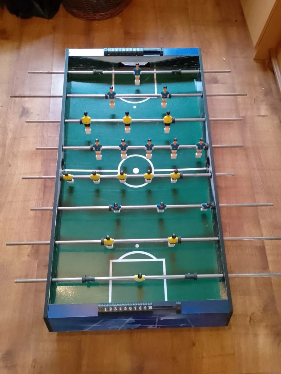 Foosball table - Image 1