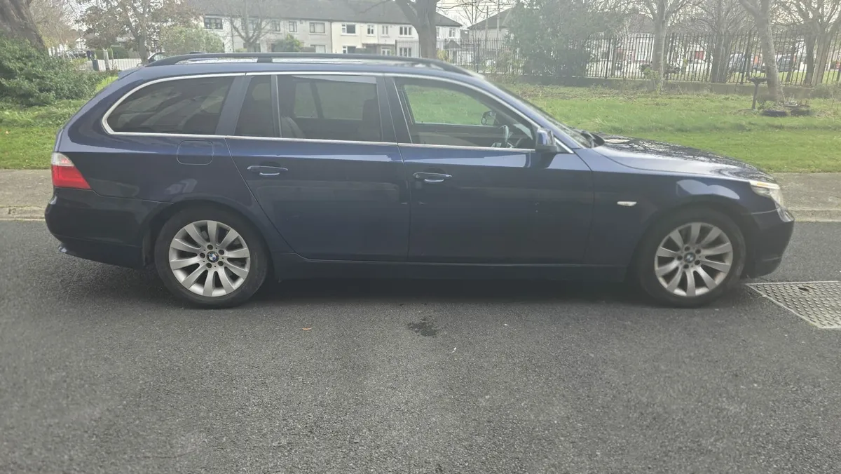 2010 BMW 520D 5DR Auto - Image 3