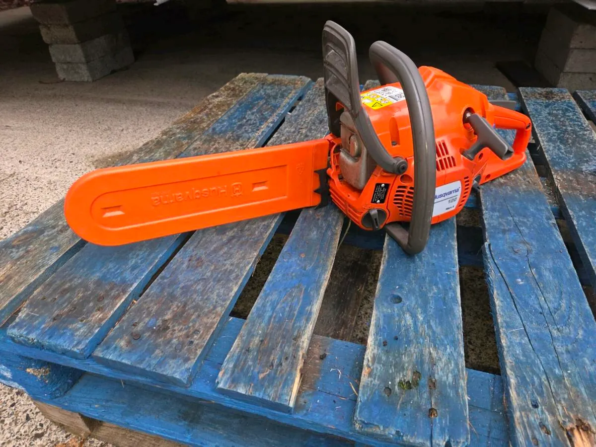 Husqvarna 120 chainsaw - Image 1
