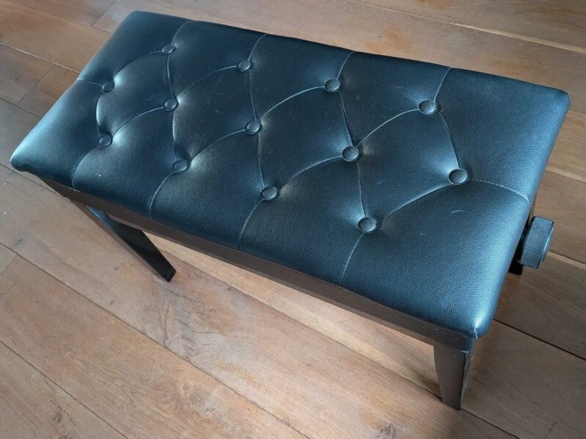 Yamaha Clarinova CLP-625 - Image 3