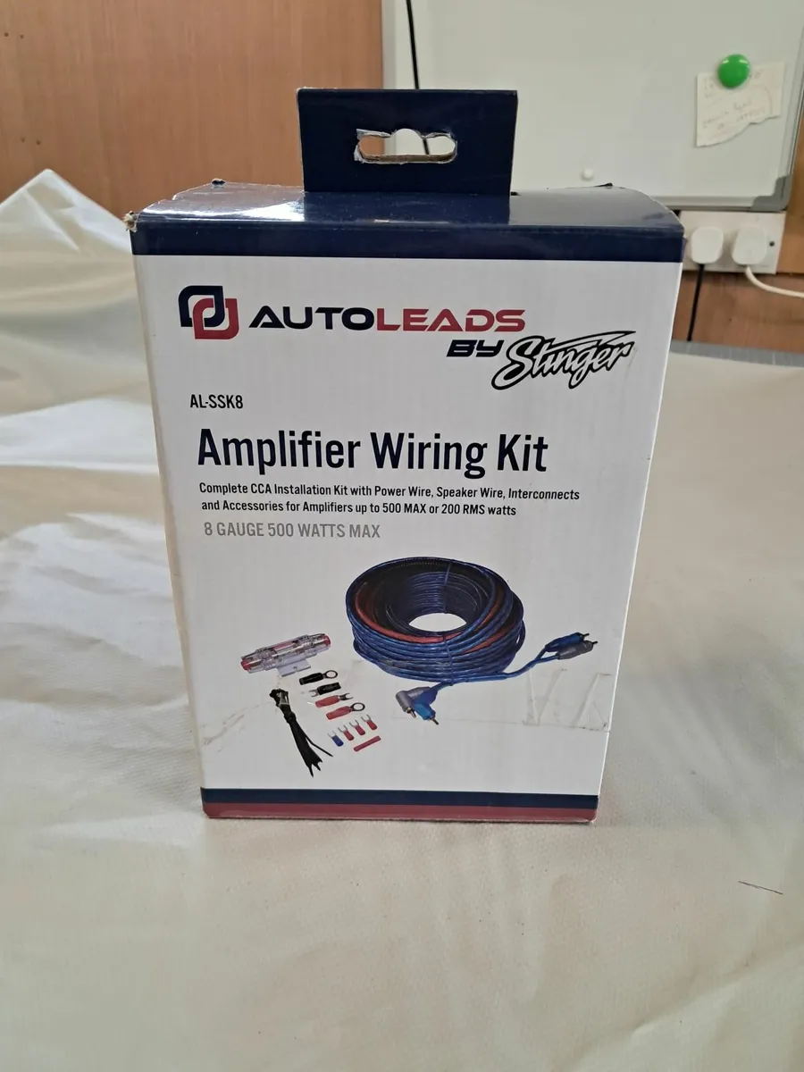 Power amp and base bin for car stereo - Image 2