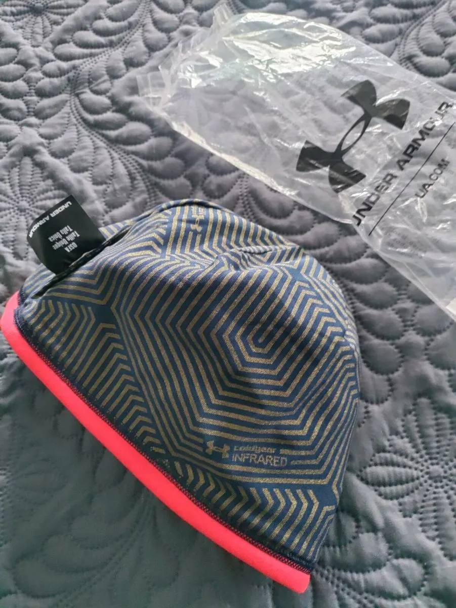 Under Armour ColdGear Storm beanie New - Image 3