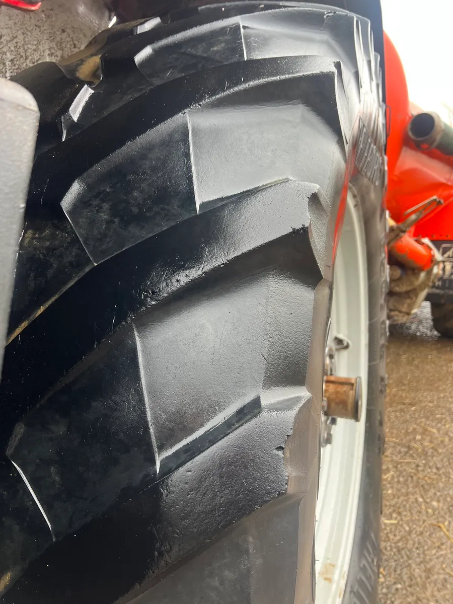 650/65R/42 - Image 4