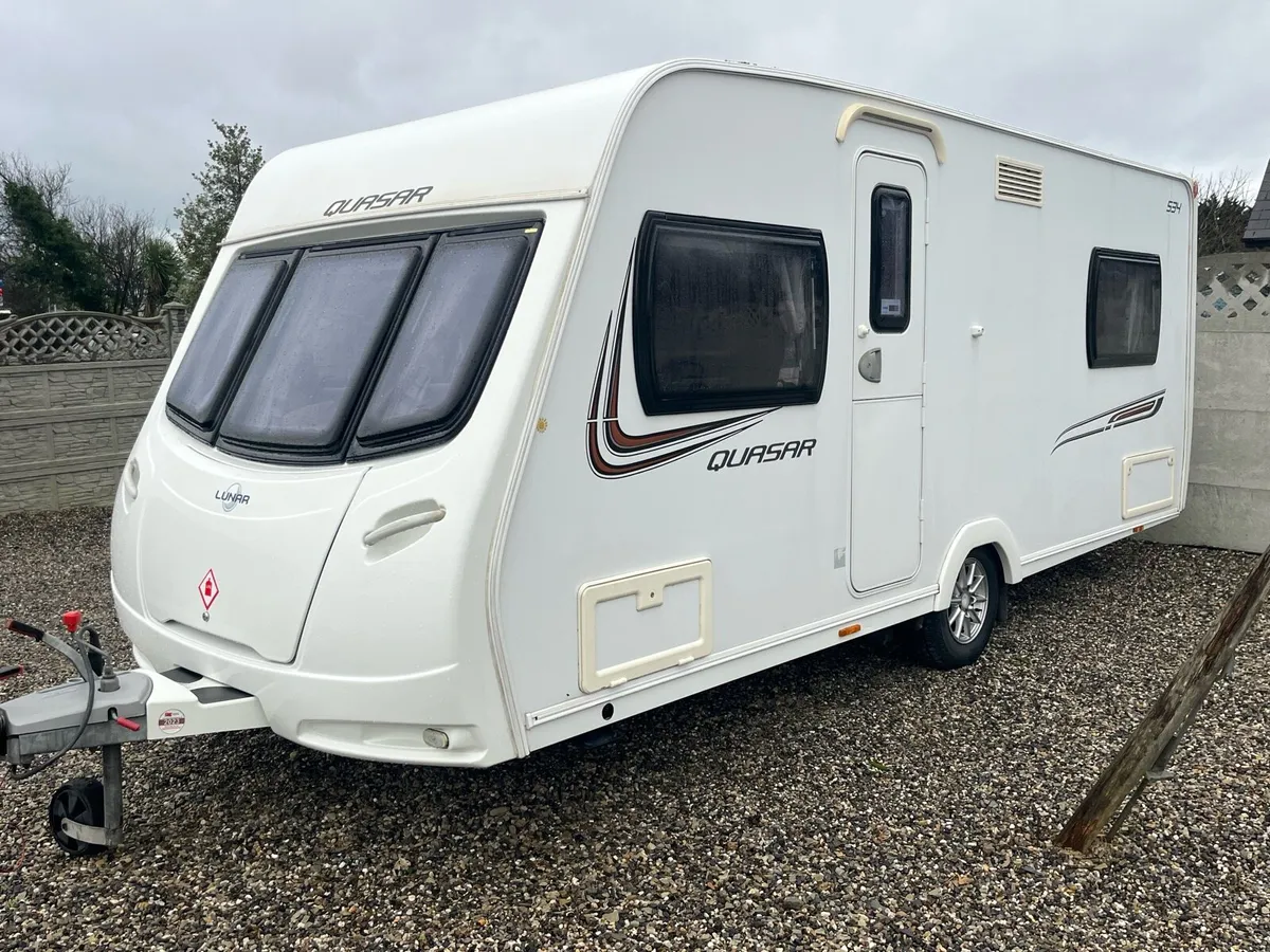2014 lunar Quasar 534 fixed bed 4 berth - Image 1
