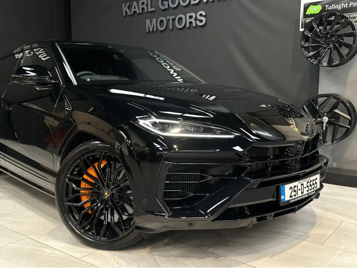 URUS S E-HYBRID AWD 800 BHP - Image 2