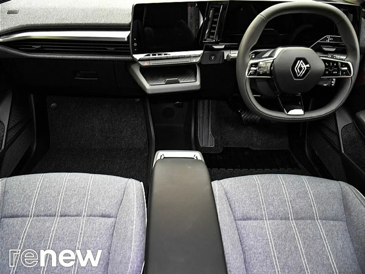 Renault Megane E-Tech Equilibre EV60 220hp - Image 3