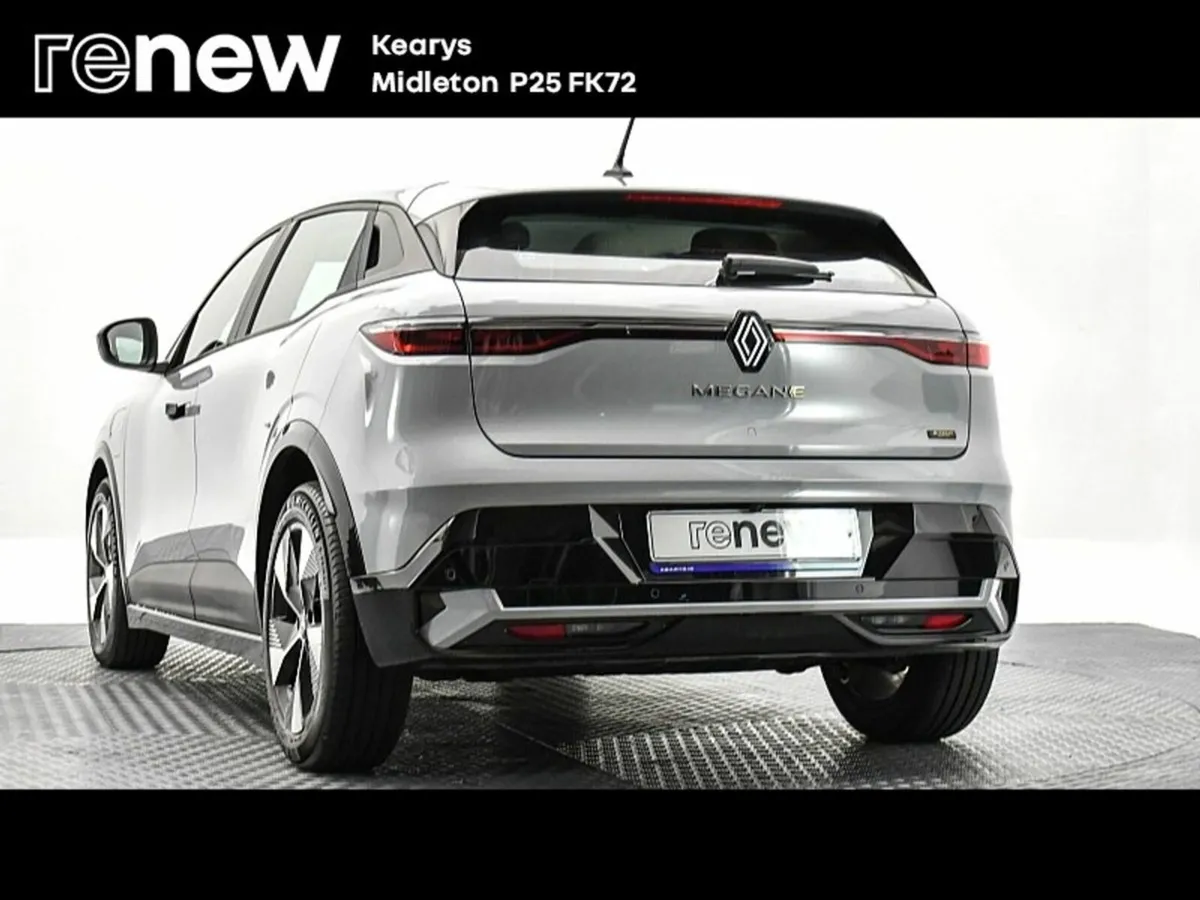 Renault Megane E-Tech Equilibre EV60 220hp - Image 4