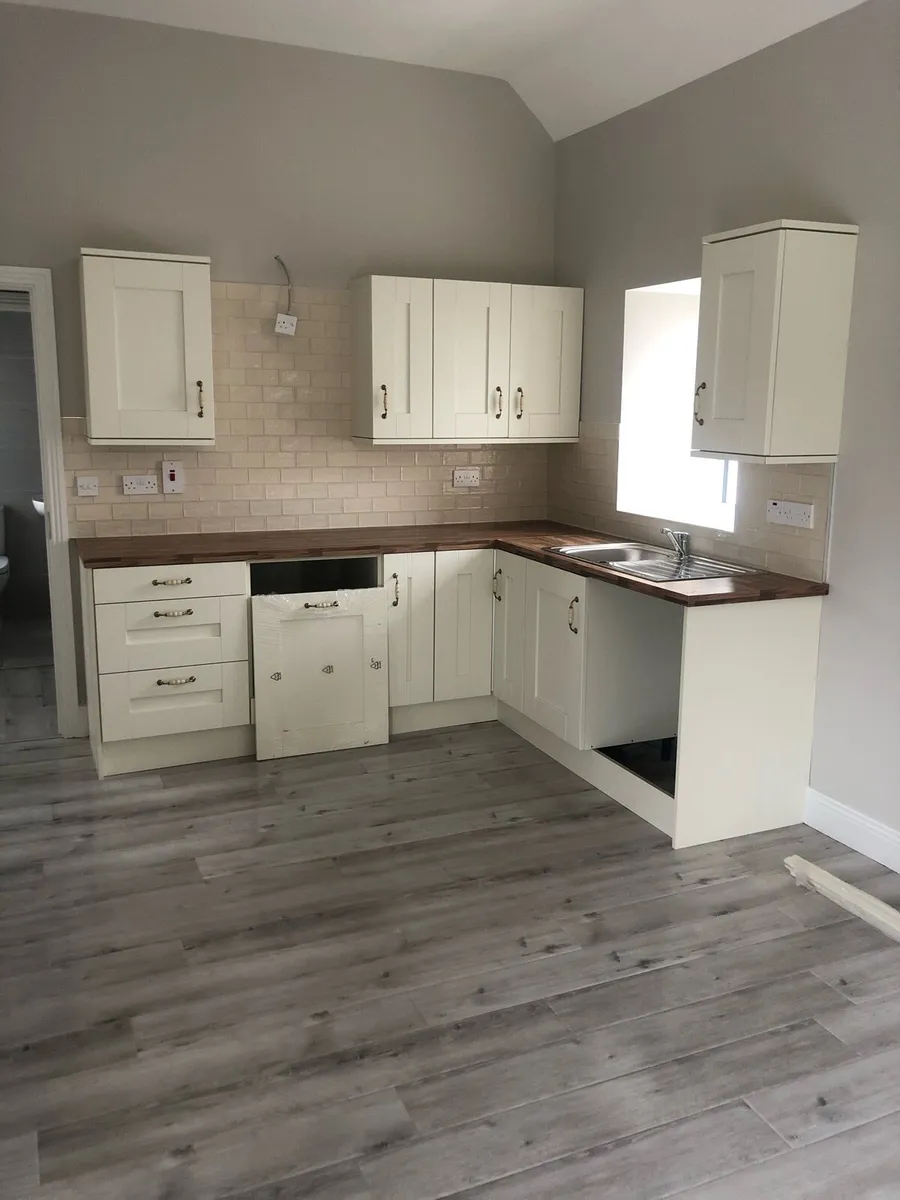 New ivory kitchen - Image 2