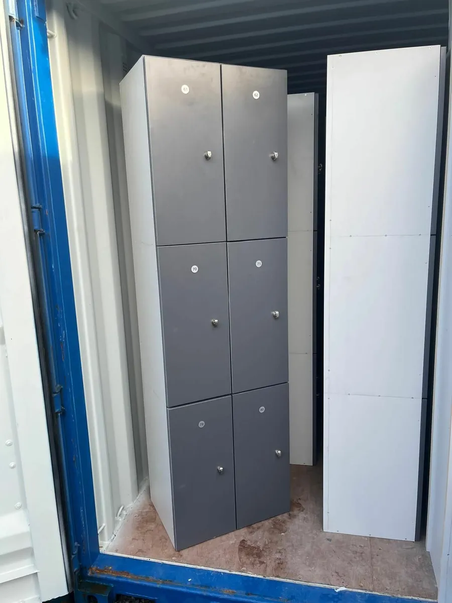 Locker Room (126 lockers, 2 benches) - Image 1