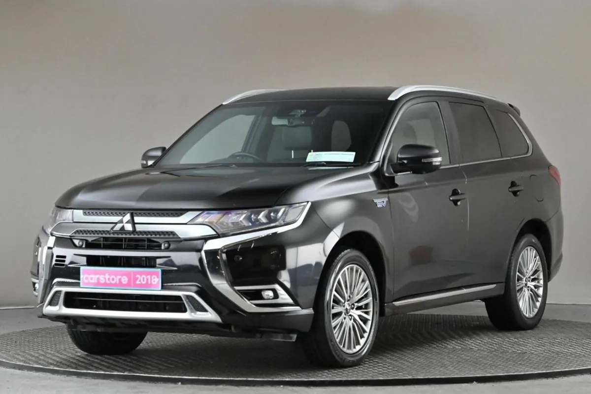 Mitsubishi Outlander 2.4 4WD PHEV PLUG-IN 221BHP * - Image 3