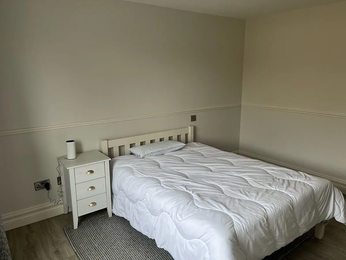 Room for rent - Image 1