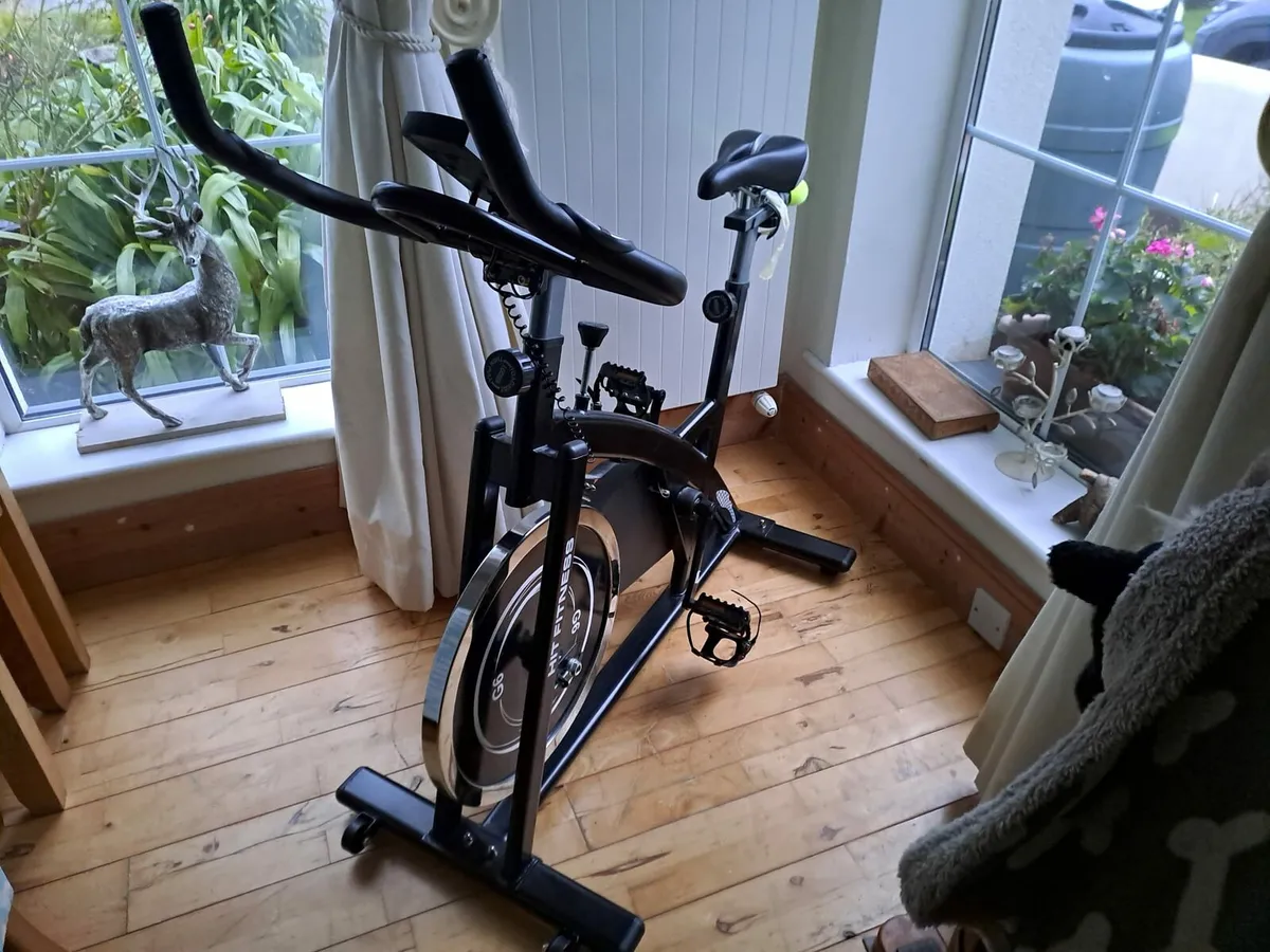 Hit Fitness G6 Indoor Exercise Bike