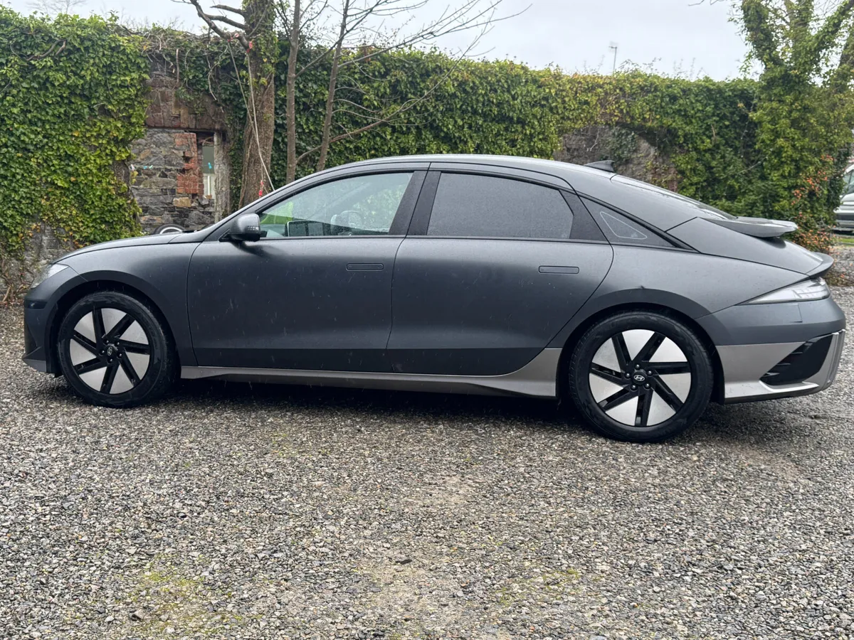 2023 Hyundai IONIQ 6 - Image 4