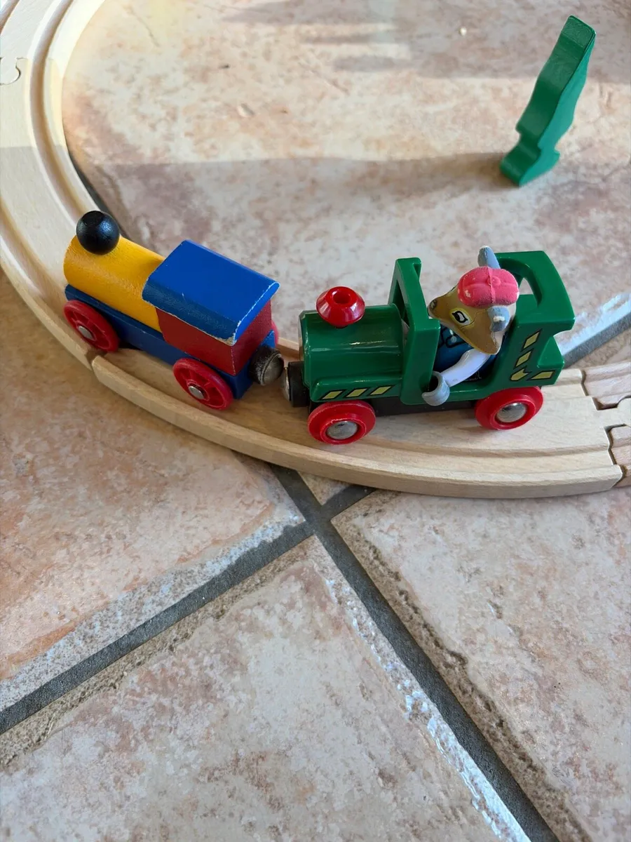 Wooden train set - Image 2